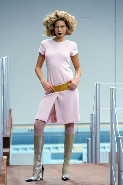 Look 13